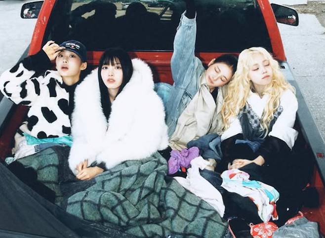 베이비돈크라이 측, 뮤비 티저 선정성 논란에 "문제 장면 삭제"