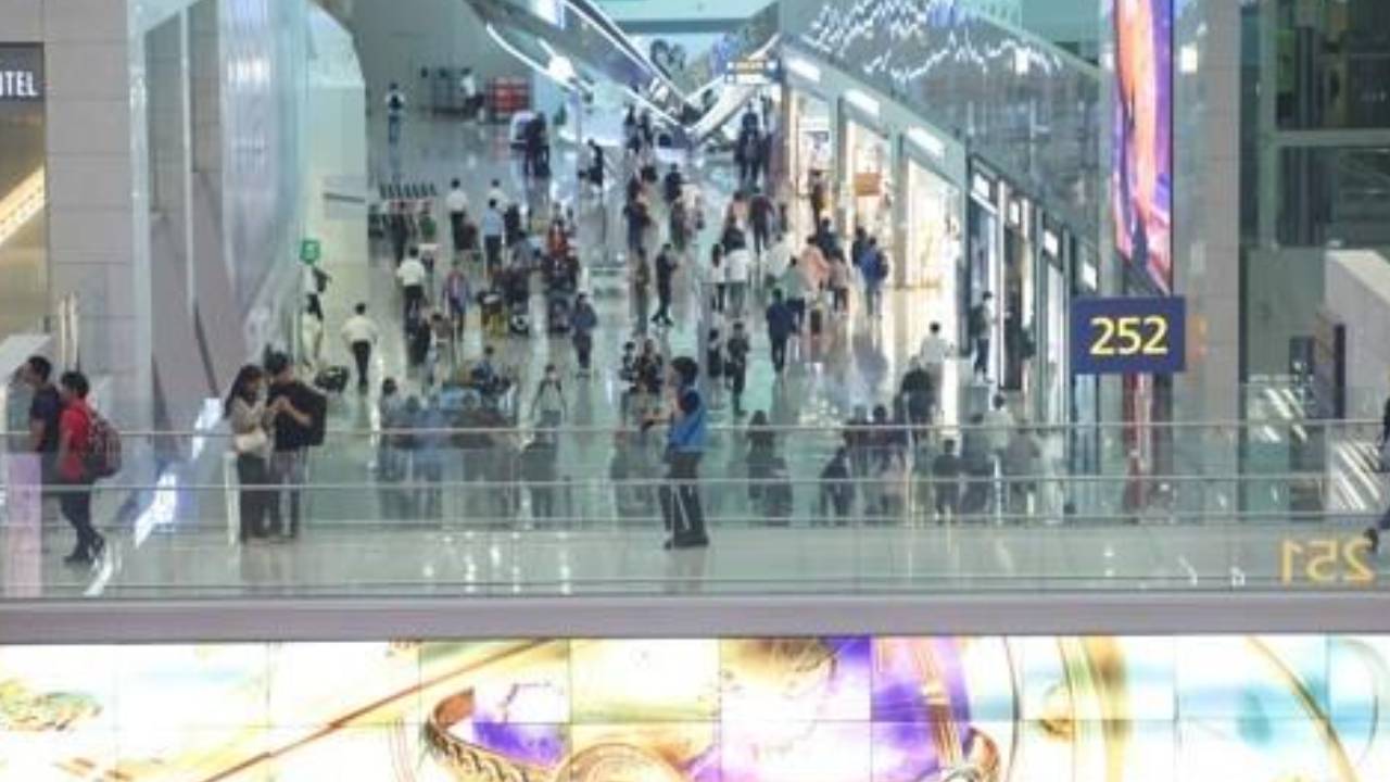 인천공항서 30대 남성 추락 사망…"출국 앞둔 인도네시아인"