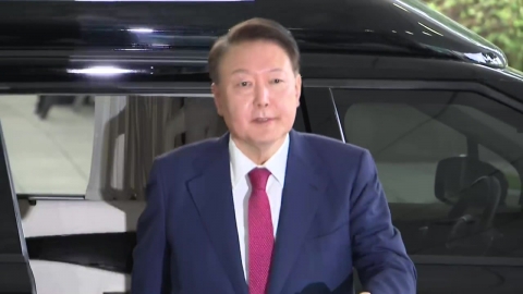  특검 "오후 6시 34분 조사 종료 후 조서 열람 중"