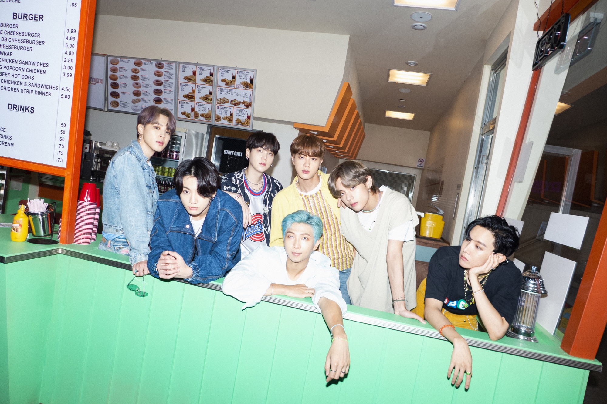 BTS '다이너마이트', 10년간 전 세계서 가장 많이 재생된 노래 34위 등극