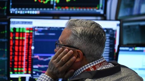 뉴욕 증시, 트럼프의 한·일 관세 서한에 동반 하락