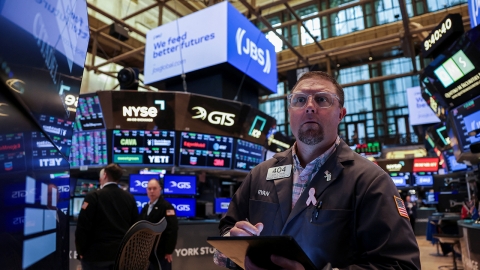 뉴욕 증시에서 관세 불확실성에도 S&P·나스닥 사상 최고치 경신