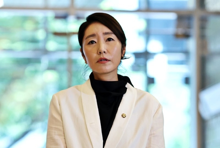강선우 "보좌진에 변기 수리 안 시켰다" 거짓 해명?...대화 폭로