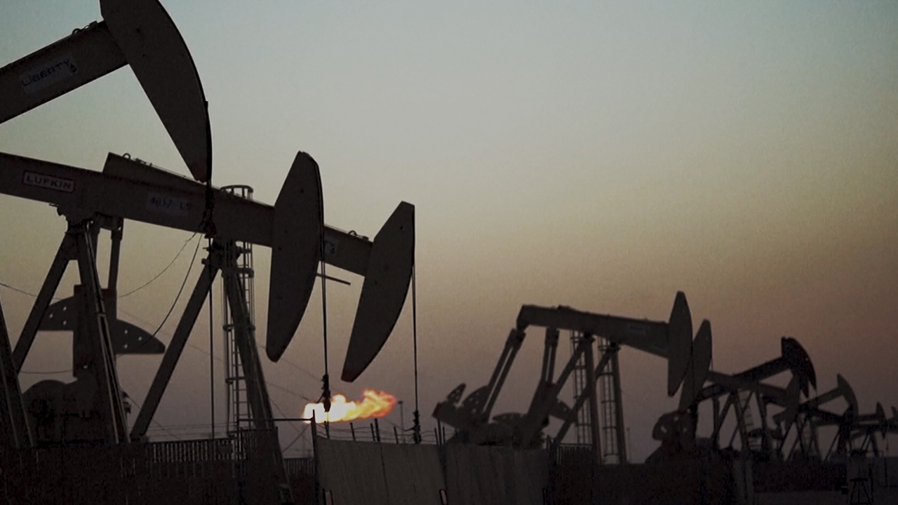 태양과 석유의 충돌...미-중 에너지 패권 경쟁의 새로운 국면  [한방이슈]