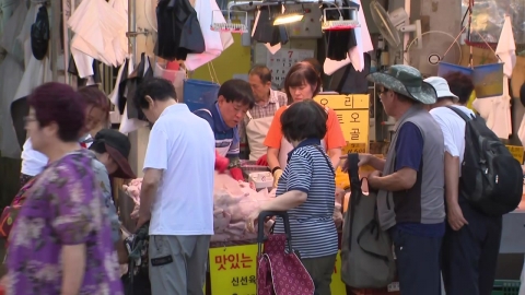 무더위에도 활기 띤 재래시장…손님으로 '북적'