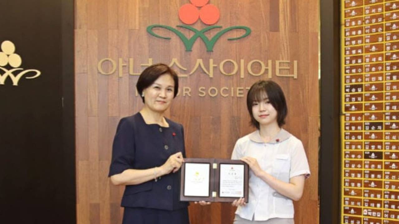 16세에 1억 기부? '최연소 기부왕'의 정체는