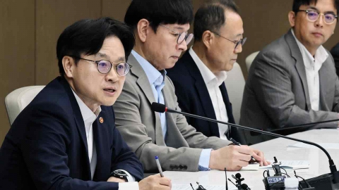 김정관 산업장관 "대미 관세 협상, 최선의 결과 도출 노력"