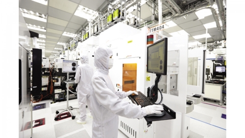 SK하이닉스 사상 최대 실적...2분기 영업이익 9조 2천억 원