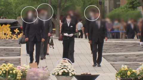 '문고리 행정관' 줄소환…'청탁 의혹' 윤영호 구속영장 청구