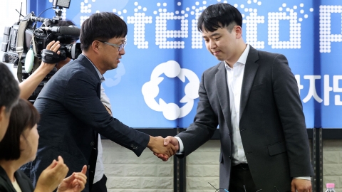 전공의, 환자단체 방문 "불편 겪은 국민께 사과"