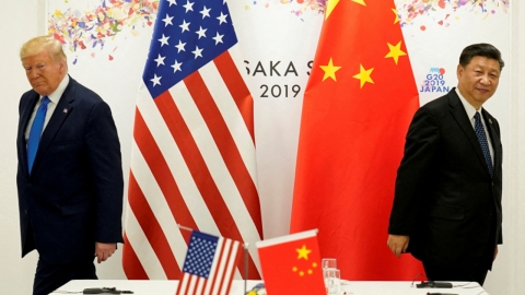 "트럼프, 중국 수출 통제 중단 지시"...안보 전문가들 경고