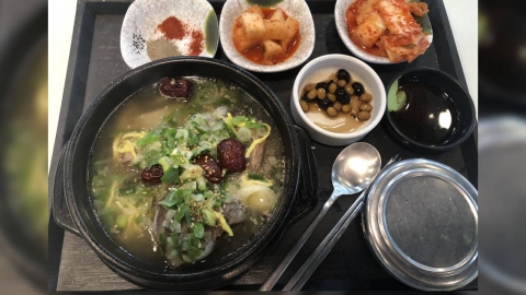 겉보기엔 멀쩡한데 "다 버렸다"…16,900원 휴게소 갈비탕 논란