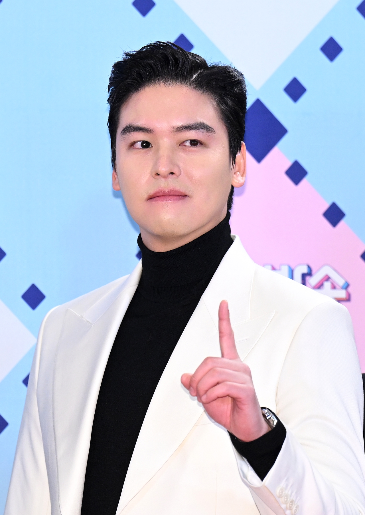 이장우, '환승결혼, 입막음 800만원' 루머에..."저 아니에요"