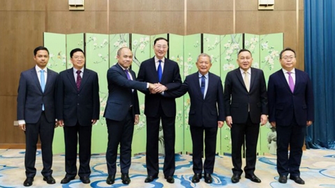 중, '휴전' 태국·캄보디아와 상하이 회동..."합의 준수 재확인"