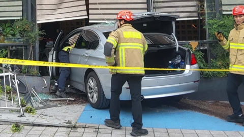 [속보] 경기 용인 상현역 인근에서 차량 돌진 사고…7명 중경상