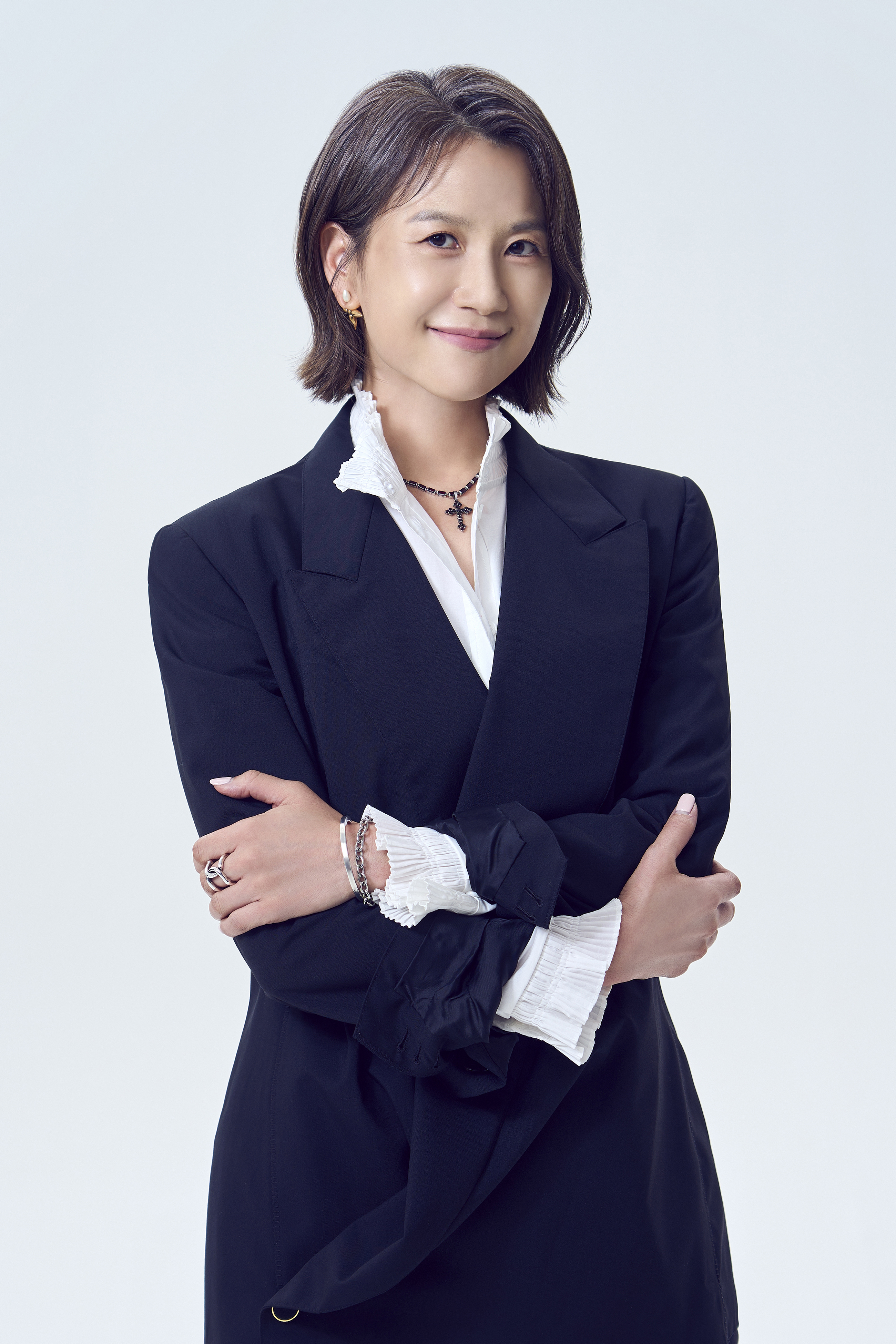 시몬스 침대, 김민수 전 루이비통 코리아 총괄 대표 영입