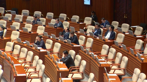 국회, 방송법 필리버스터 계속…오후 표결 처리 전망