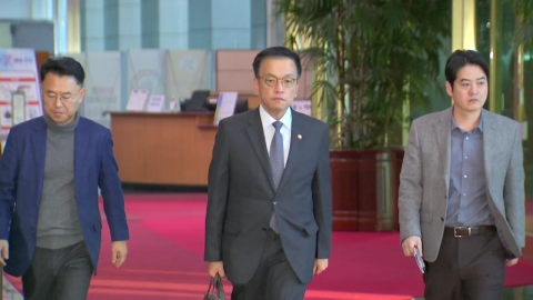  내란 특검 "최상목 전 경제부총리 소환 조사 중"