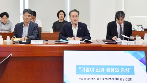 정부 '기업성장 촉진' 첫 간담회...규제·지원 개선 논의