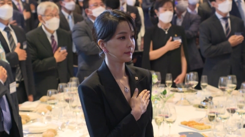 나머지 목걸이·시계 어디에…특검, 물증 확보 총력