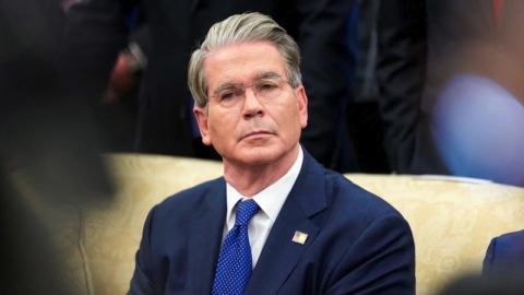 미 재무장관, 연준에 금리인하 요구..."9월에 0.5%p 내려야"