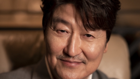 송강호, 지드래곤 소속사 1호 배우 합류 