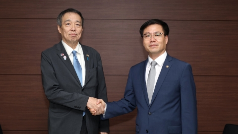 여한구, 일본 대사 면담..."경제 협력 확대해야"