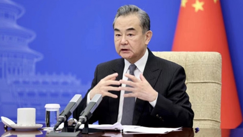 중 "일, 여전히 침략역사 왜곡...역사 직시해야 존중받을 것"