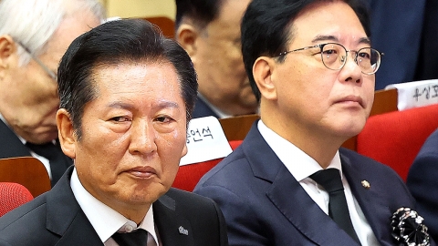 눈도 안 마주친 정청래-송언석...또 악수 없이 정면만 응시 [Y녹취록]