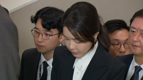  특검, 김건희 오는 20일 추가 소환 통보