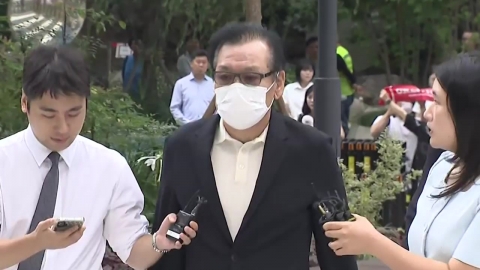  '통일교 청탁 의혹' 건진법사, 영장심사 포기..."어젯밤 스스로 결정"