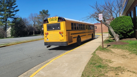 "트럼프 행정부, 영어 미숙 학생 지원 지침 폐지" [WP]