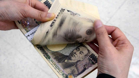 일본 국채 10년물 금리, 17년만에 최고..."금리인상 관측 여파"