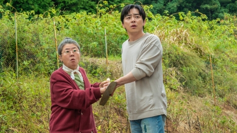 500만 코앞에 둔 '좀비딸'…올해 최장기간 박스오피스 1위
