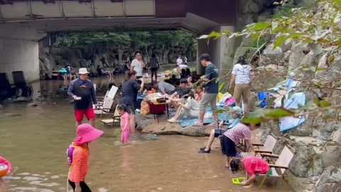 [날씨] \'처서\'인데 36℃ 폭염, 계곡 \'북적\'…무더위 계속