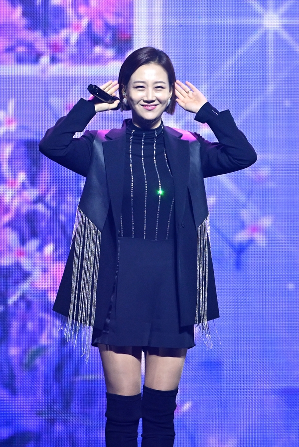 장윤정, “도경완은 서브” 발언에 분노…KBS 아나운서, 결국 사과