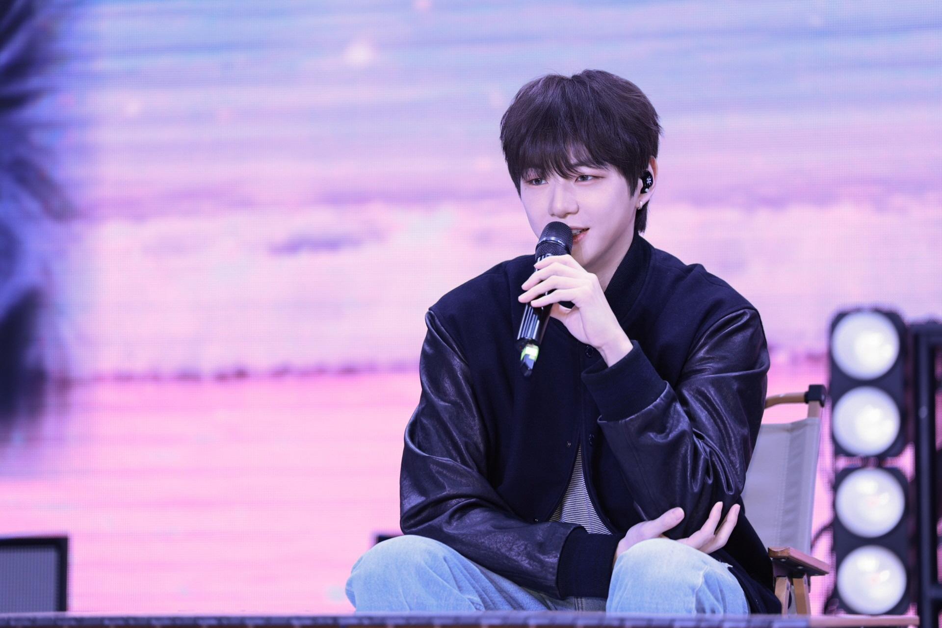 강다니엘, 홍콩·청두 달구고 미국 行…하반기 팬 투어 시동