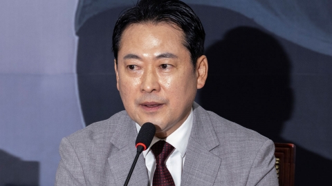 장동혁 "과거의 옷 벗고 미래로"…결단과 통합 사이