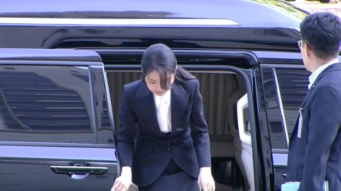  김건희, 특검 조사 마치고 퇴실...구치소로 복귀