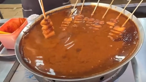 \'어묵 1개 3천원\' 노점상 무신고 업소 확인…"고발 조치"