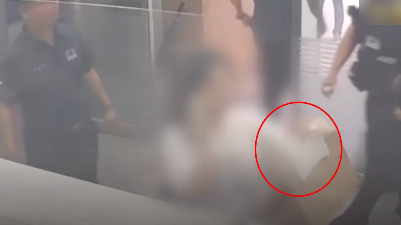 파출소 들어온 여성 손에 "도와주세요" 쪽지…범인 잡았다
