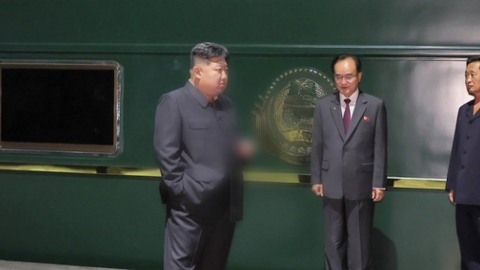 베이징 도착까지 '극도 보안'…ICBM 능력 과시도
