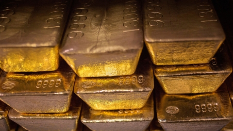 신뢰 잃은 국채...금값 사상 첫 3천6백 달러 돌파