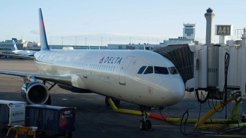 트럼프, '운항 차질 시 항공사가 현금 보상' 바이든 정책 백지화