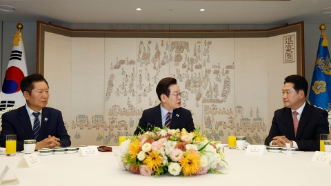  이 대통령-여야 대표 회동서 '민생경제협의체' 구성 합의