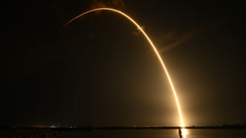 머스크, 무선 주파수 인수...'위성 폰' 시대 열리나