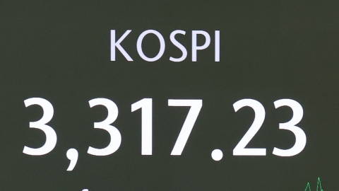  코스피 장중 3,317 넘어...역대 최고치 또 경신