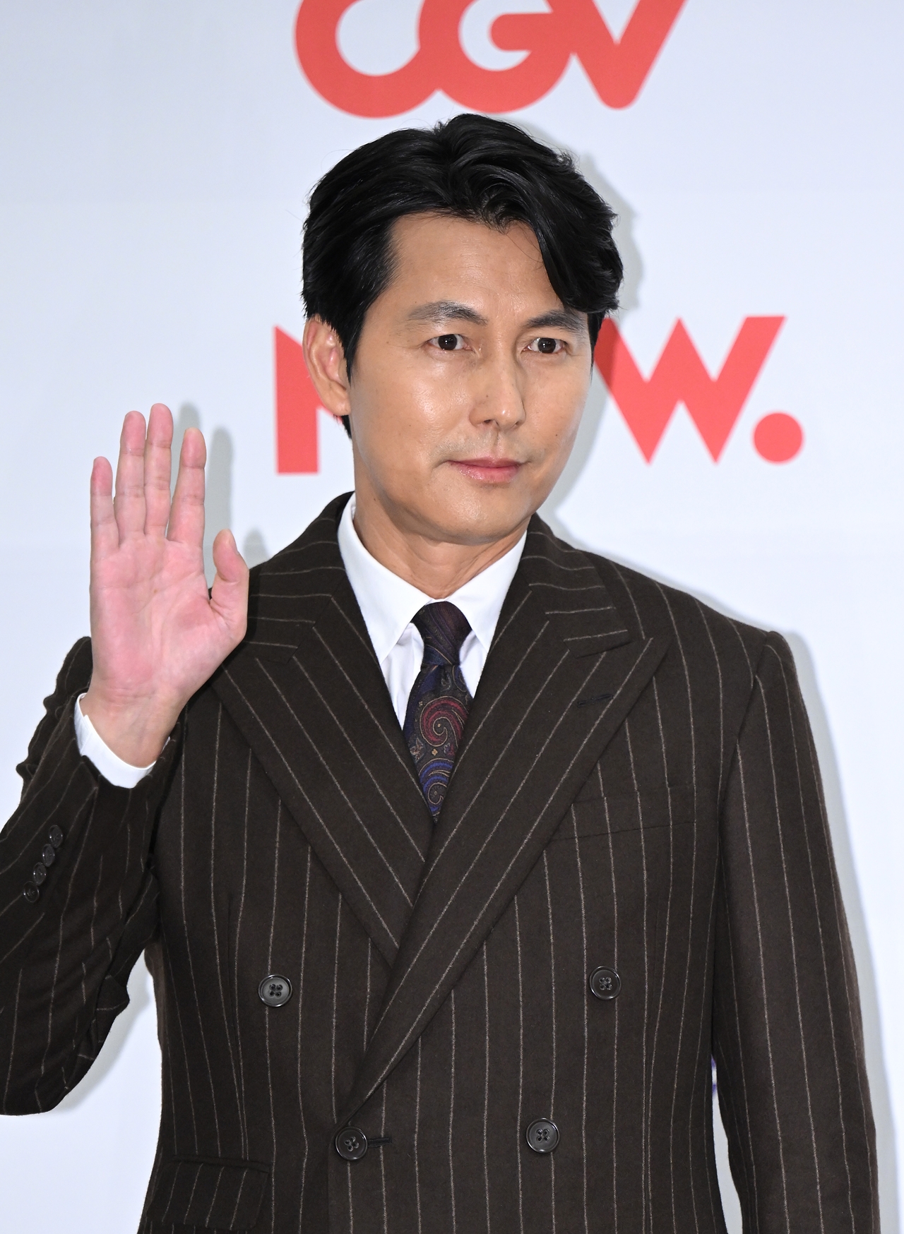 정우성, 혼외자 논란 1년 만에 공식 석상…부일영화상 행사 참석