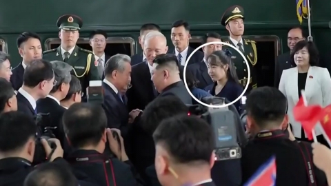 "딸 주애, 유력 후계자 입지 다져…김정은 건강 이상 없어"