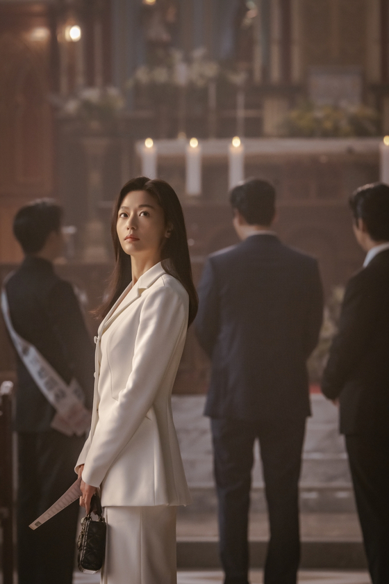 전지현·강동원 '북극성', 디즈니+ 월드와이드 2위